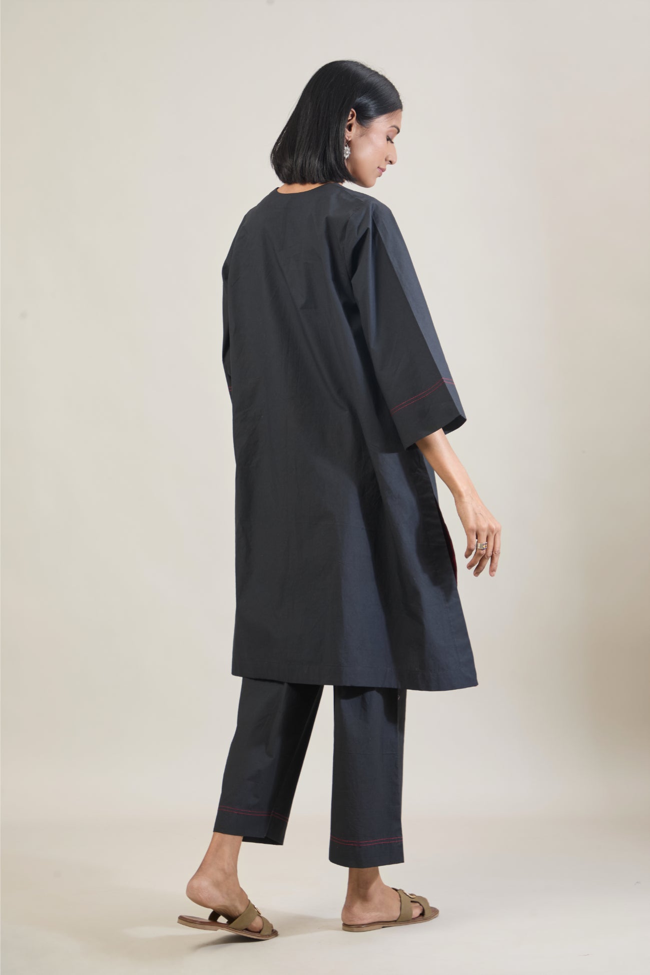 Daur Black Solid Cotton Straight Kurta Set with Dupatta