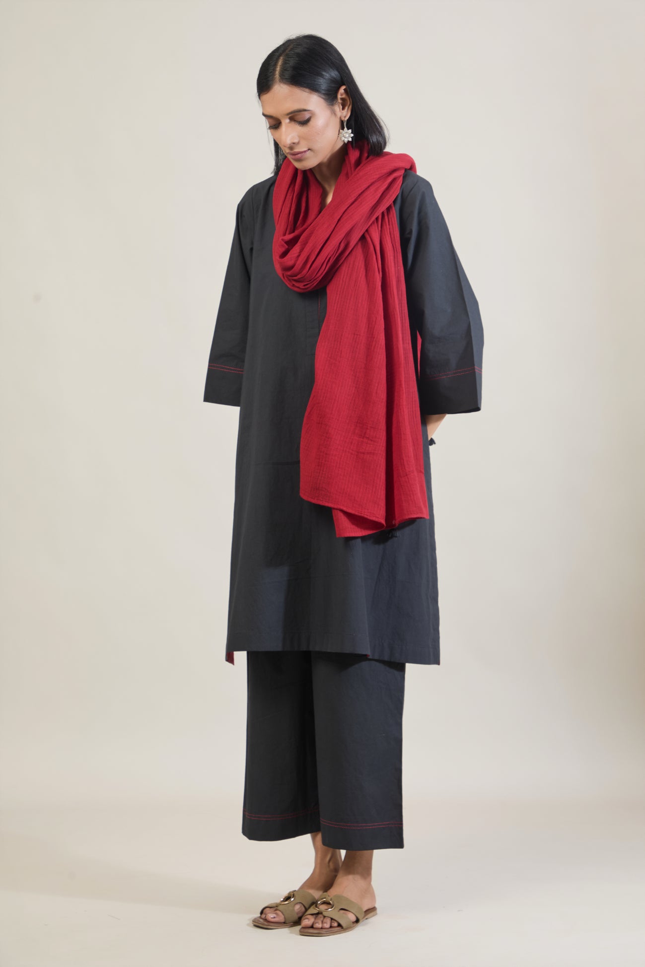 Daur Black Solid Cotton Straight Kurta Set with Dupatta