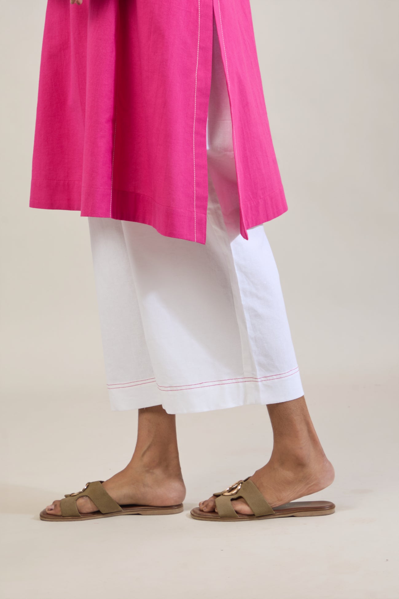Saar Pink Solid Cotton Straight Kurta Set