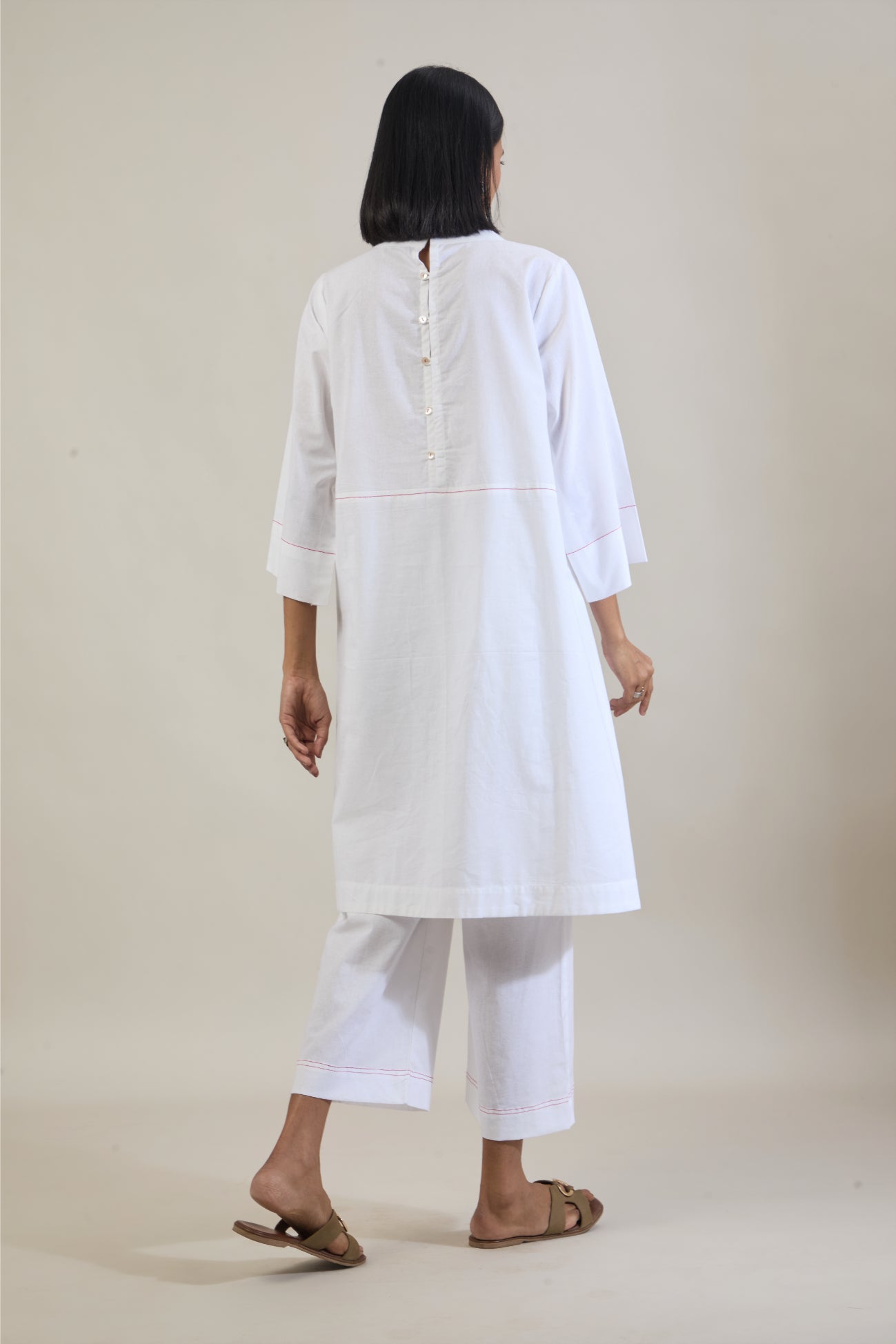 Yug White Solid Cotton Straight Kurta Set