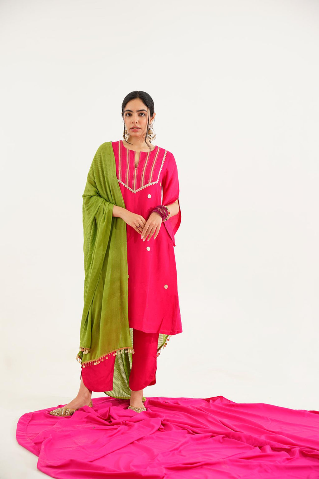 Sudara Fulari Dupatta