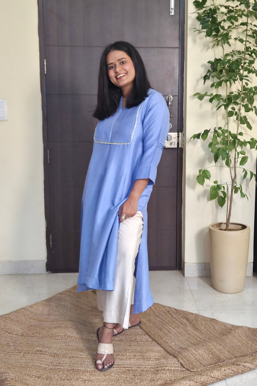 Manjari Light Blue Pintuck Dola Silk Kurta Set