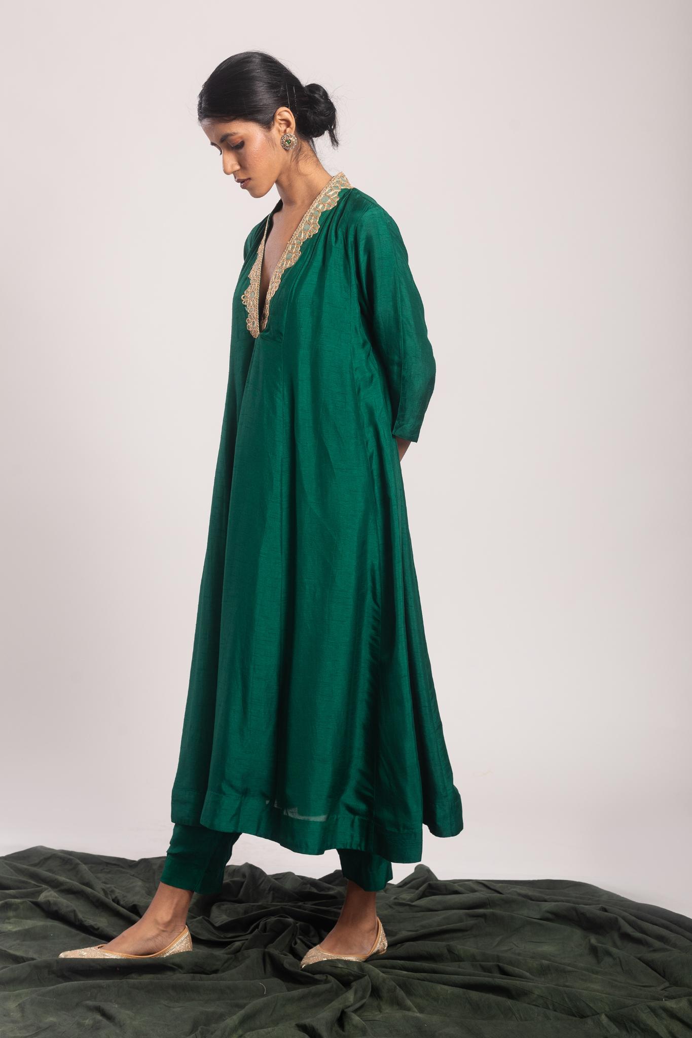 Malati Dola Silk Kurta Set