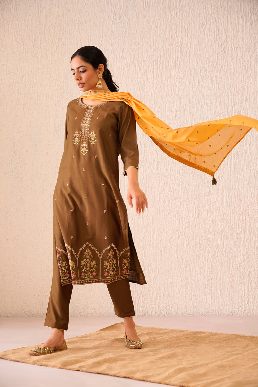 Gul Vaahini Kurta set