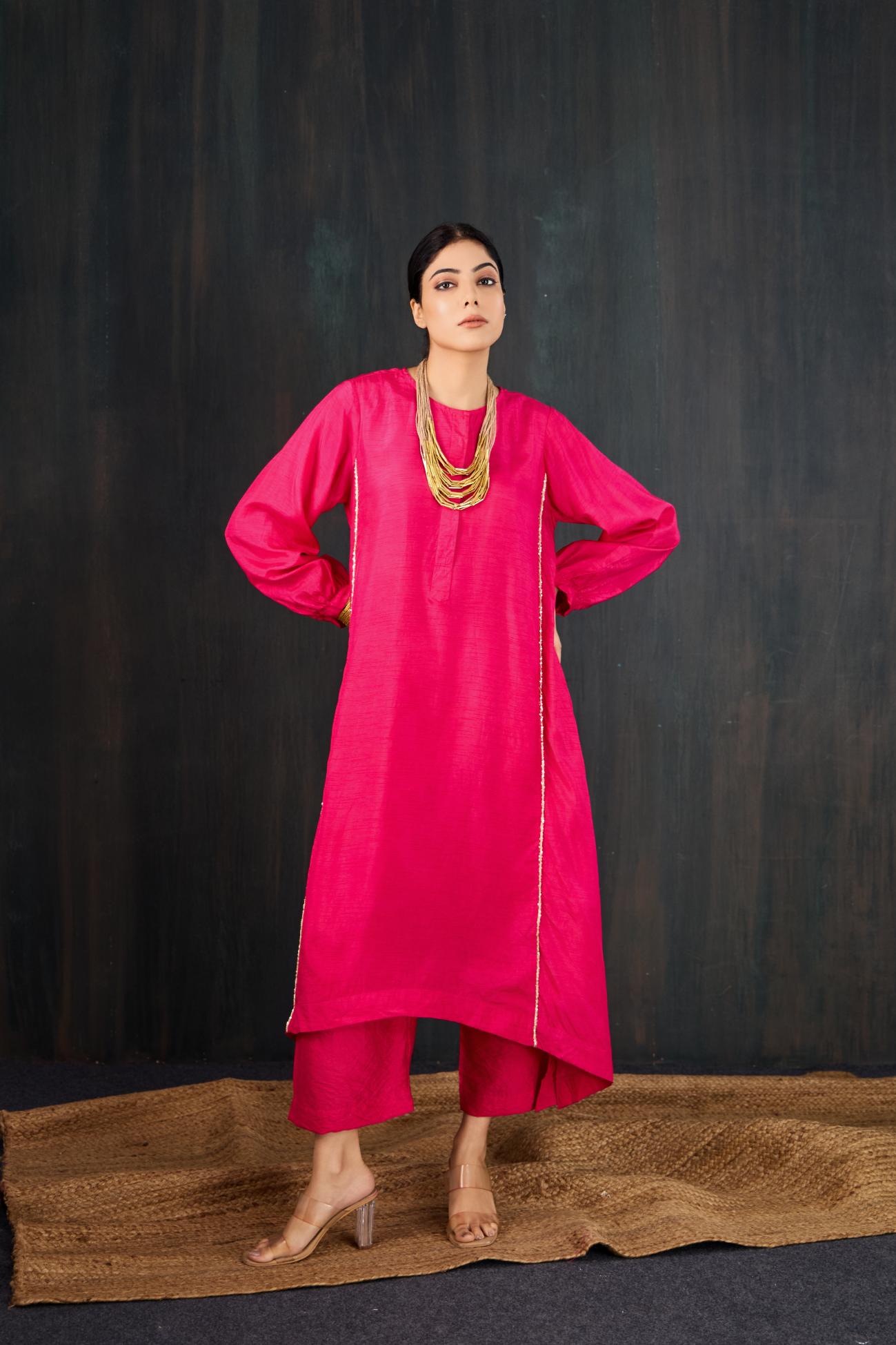 Gulaabi Dola Silk Kurta Set