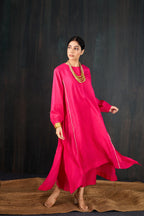 Gulaabi Dola Silk Kurta Set