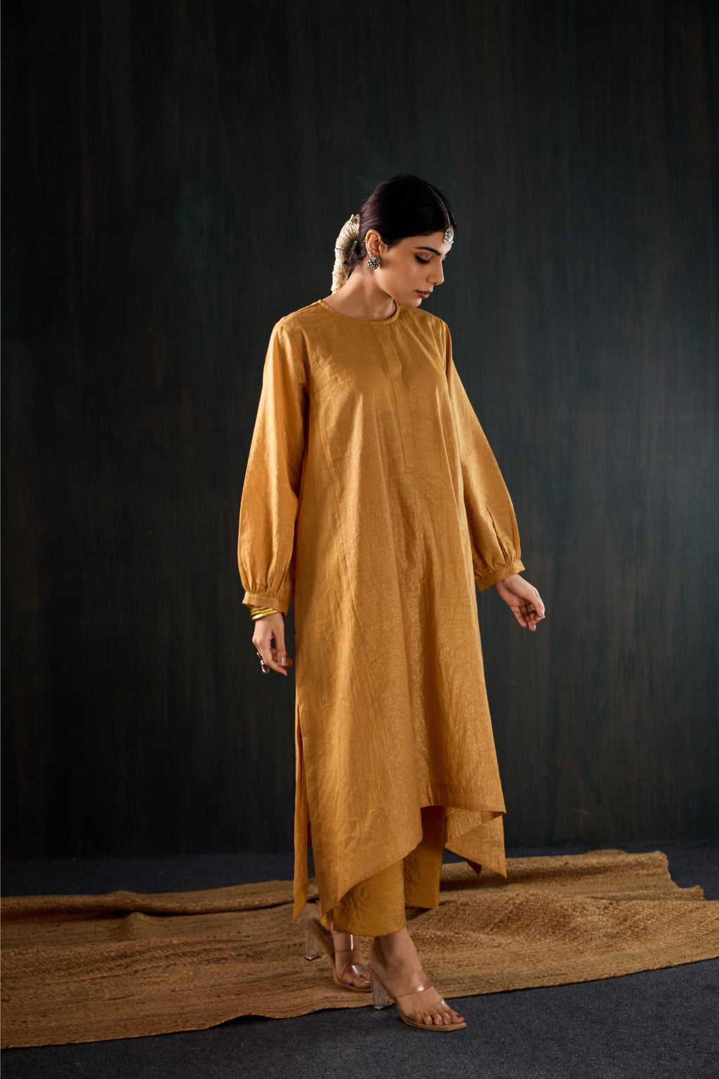 Sunheri Dola Silk Kurta Set
