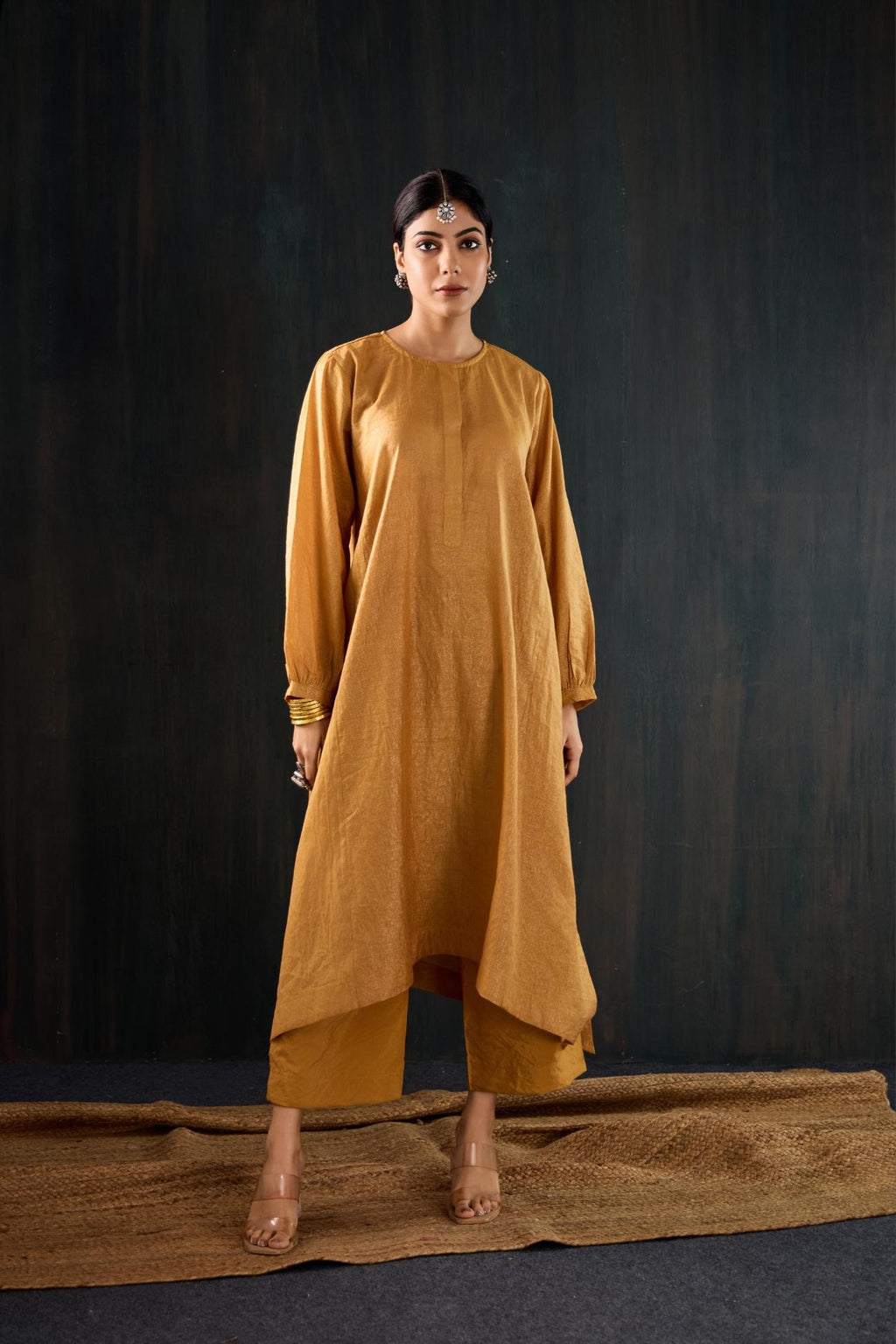 Sunheri Dola Silk Kurta Set