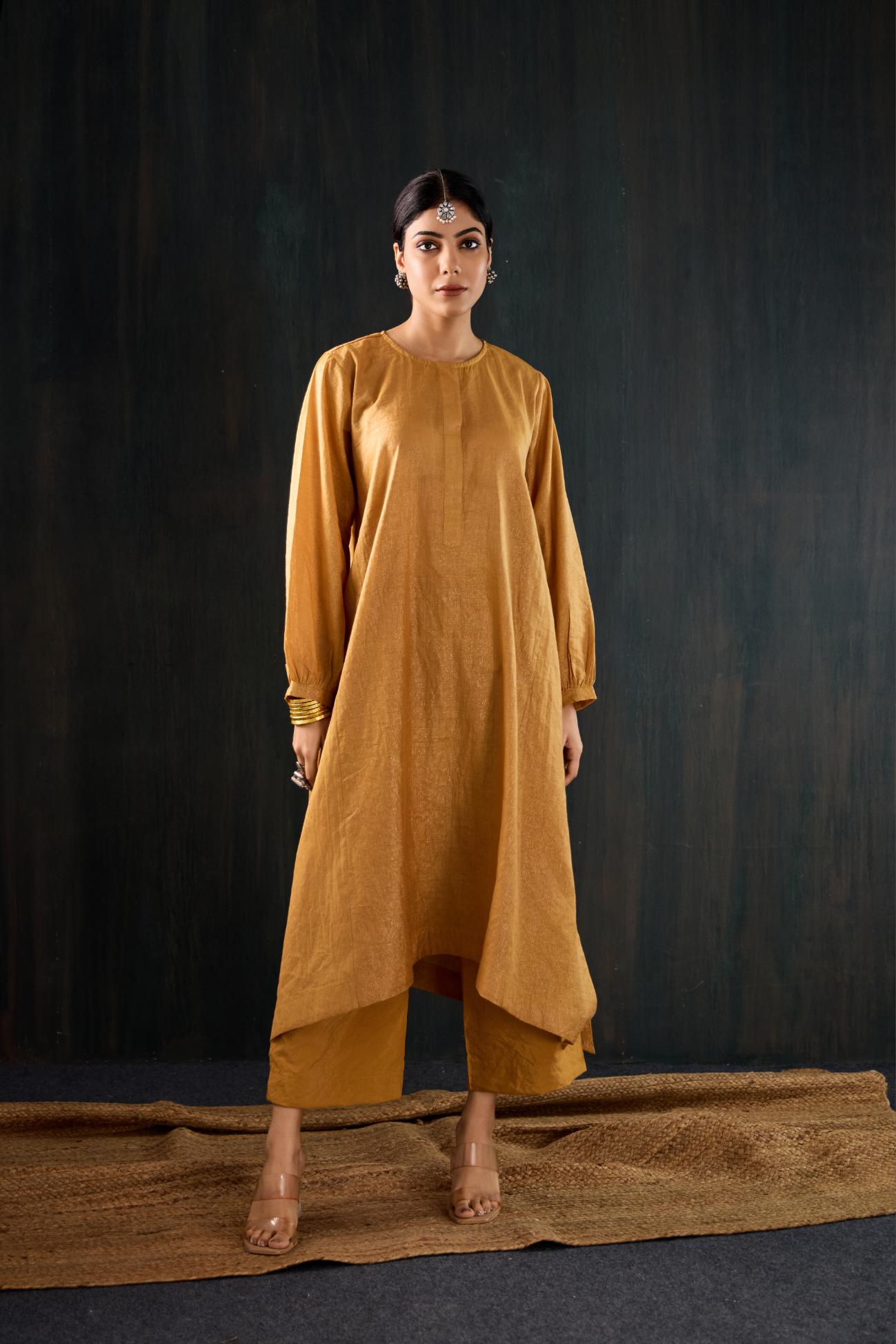 Sunheri Dola Silk Kurta Set