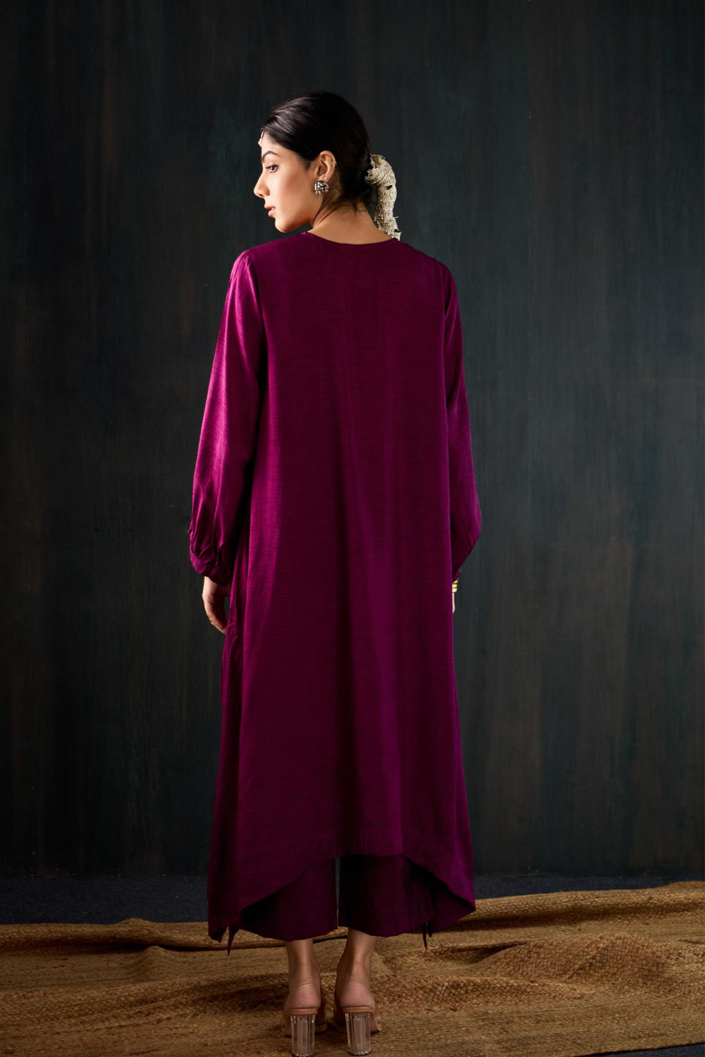 Aabroo Dola Silk Kurta Set