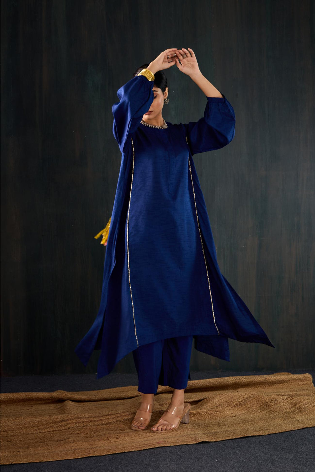 Saanjh Dola Silk Kurta Set
