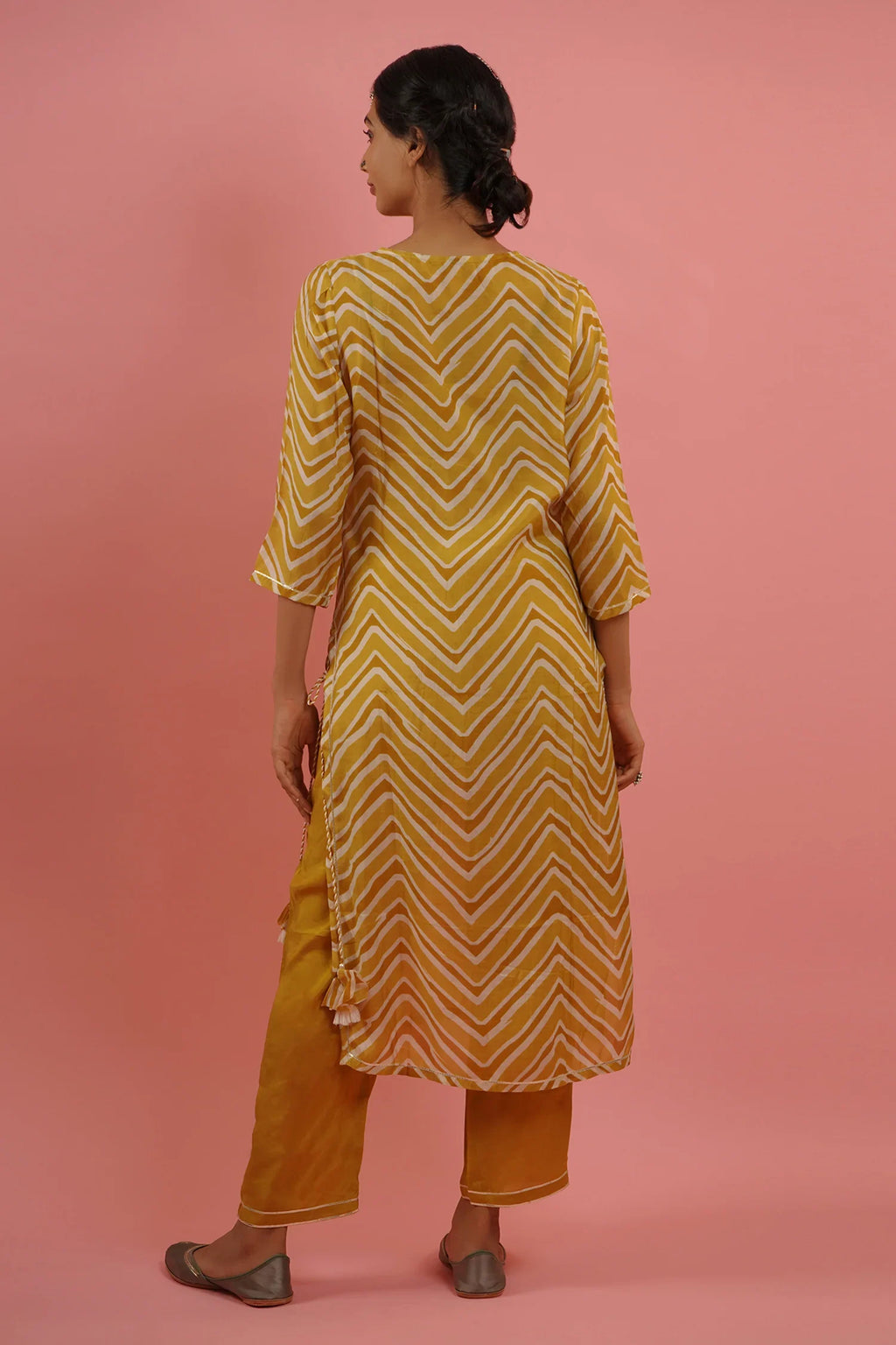 Mahruk Yellow Printed Kurta Set